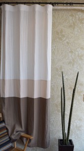 ベージュとブラウンのデザインコットンカーテン