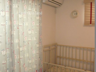 キッズルームのカーテン