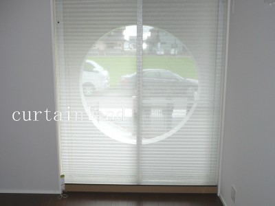 丸形窓プリーツスクリーンレース
