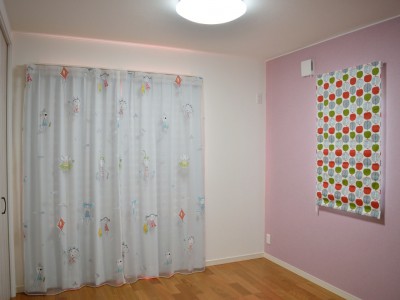 手前レース後ろ遮光カーテン１