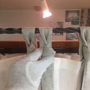 tieknotカーテンの結び方