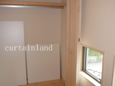 窓が低い位置に取付けされている