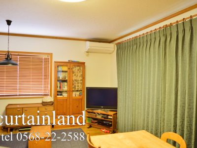 モリスカーテンとウッドブラインド