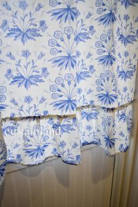 モリス裾フリルカフェカーテン