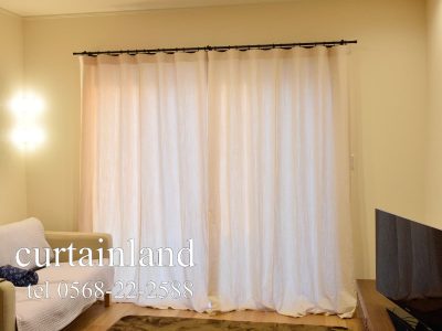 ピンクベージュのコットンカーテン