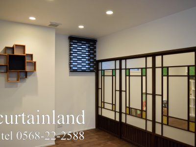 アンティークなガラス戸と市松柄のFUGA