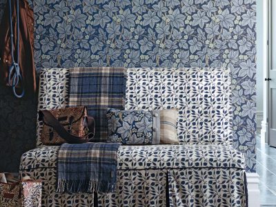 ウィリアム・モリス「ローズヒップ」