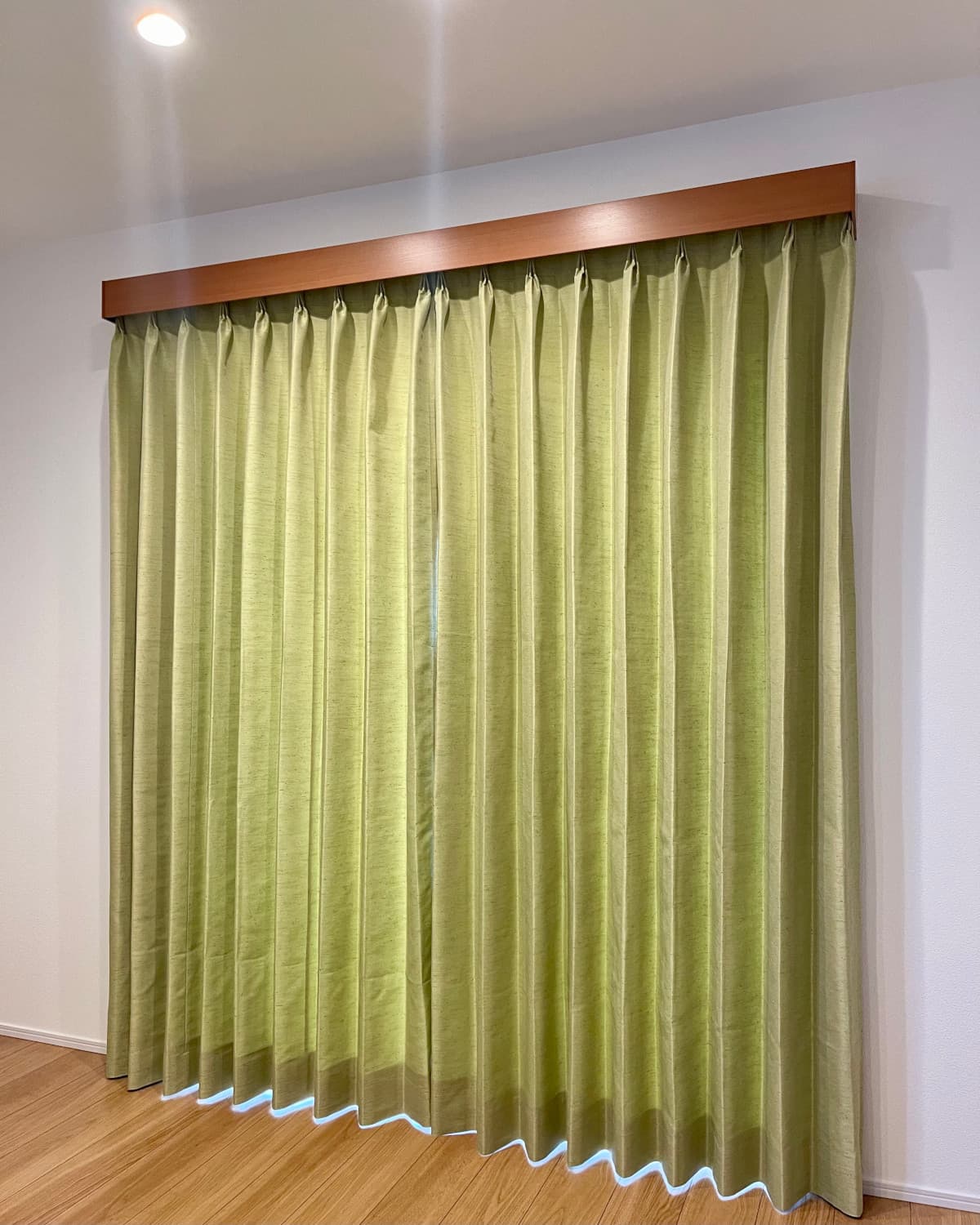 オーダーカーテン受付中② IMG_6381_1200.jpg