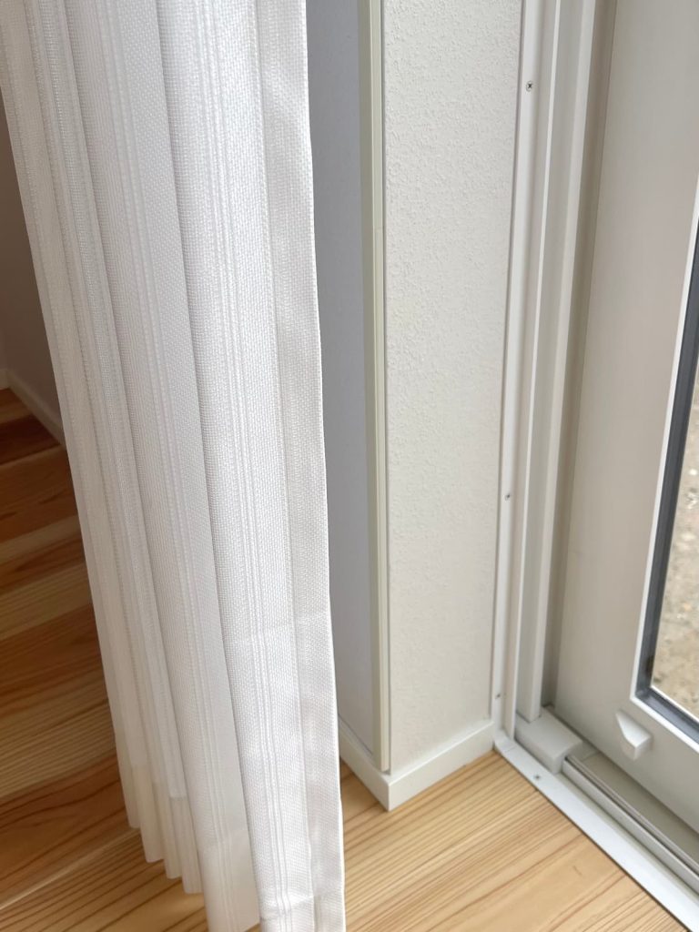 クロス巻き込み時の配線モールの取り付け位置