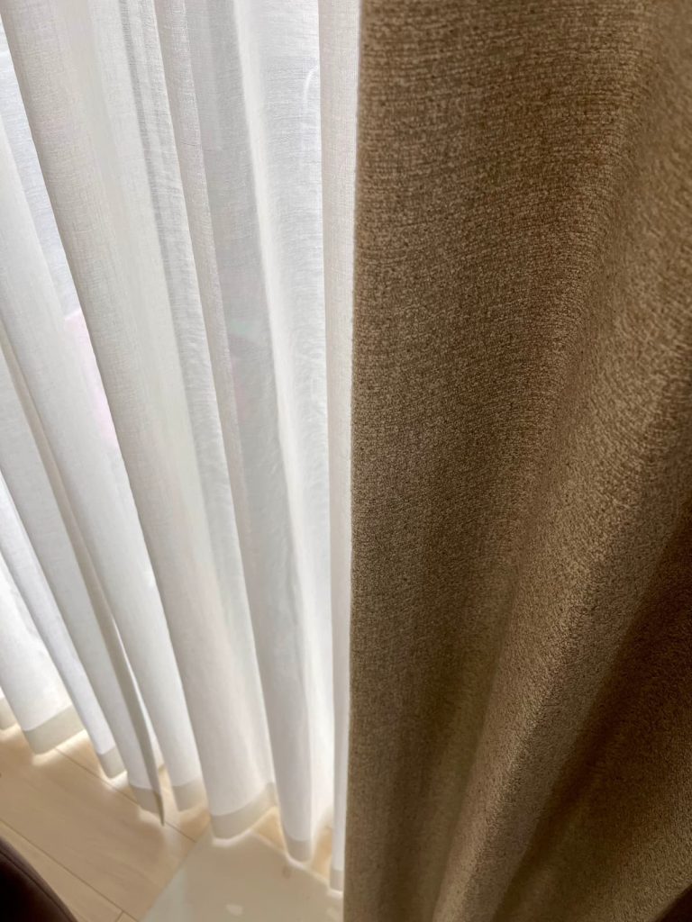 ナチュラルモダンカーテン